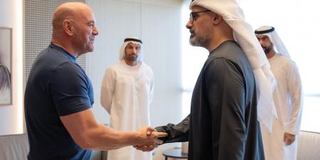 خالد بن محمد بن زايد يستقبل دانا وايت، رئيس منظمة الفنون القتالية المختلطة "UFC" - شبكة أطلس سبورت