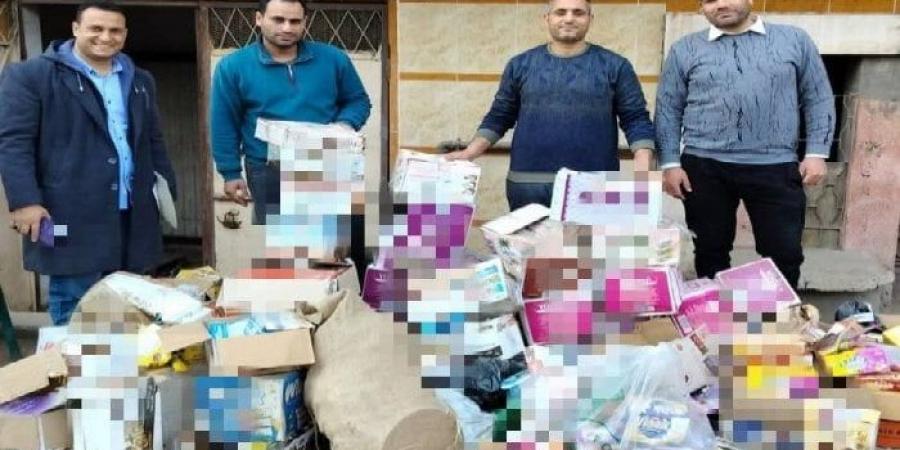 ضبط 7 آلاف و400 عبوة بسكويت منتهية الصلاحية داخل مخزن «بير سلم» في البحيرة - شبكة أطلس سبورت