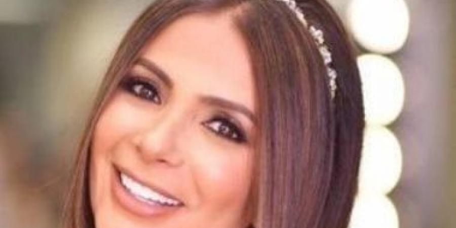 منى زكي تتواصل مع الفنانة صابرين وتسألها عن فيلم الست.. اعرف التفاصيل - شبكة أطلس سبورت