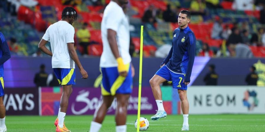 رد فعل رونالدو مع الجماهير بعد هدف النصر الثاني في الاستقلال – عاجل  - شبكة أطلس سبورت